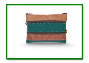 MONEDERO 2 CREMALLERAS LONA-CUERO DETALLE DE HIERROS VERDE